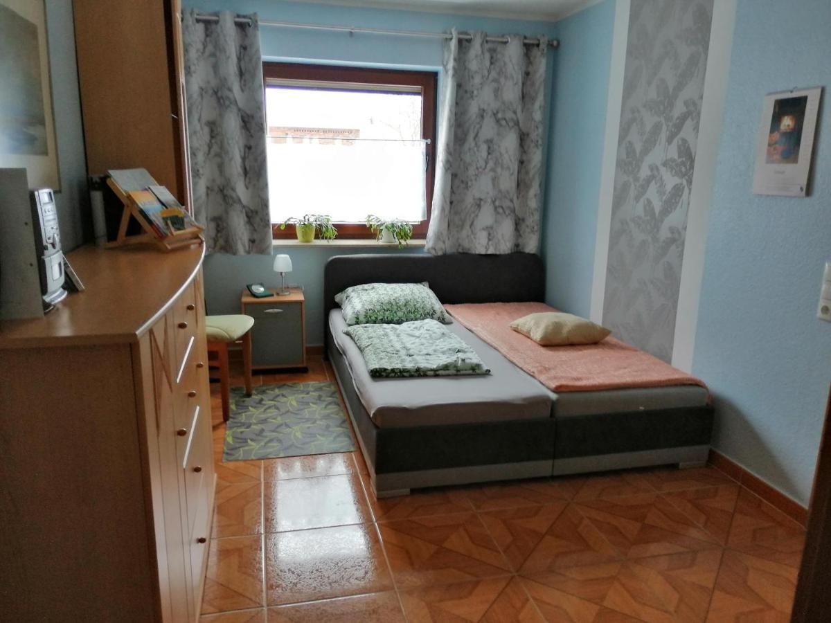 Ruhe Und Bequemlichkeit Apartment Frauendorf  Exterior foto